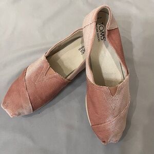 Toms pink corduroy espradilles